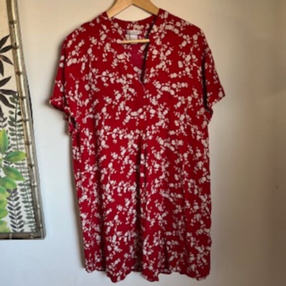 GP& J Baker x H&M Dresses & Skirts - Red Floral Short Sleeve Women's Dress
